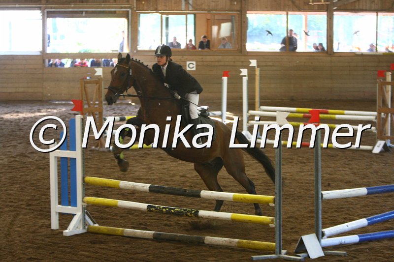 007L8754_Eignung Springen A.JPG